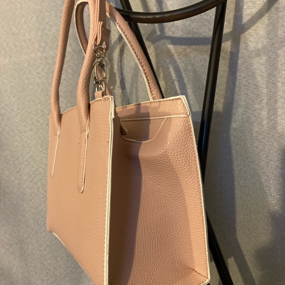 Women’s Nautica Soft pastel pink purse/handbag - Picture 7 of 7